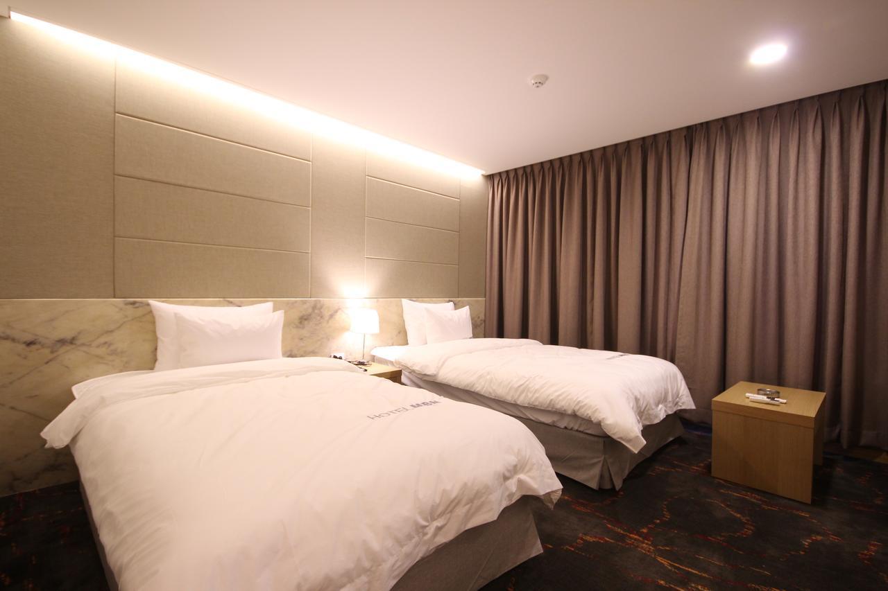 Mbn Hotel Changwon Exterior photo