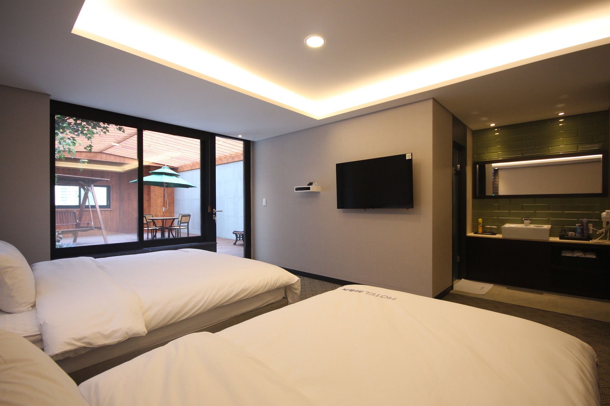 Mbn Hotel Changwon Exterior photo